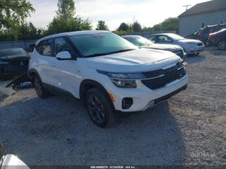 KIA KIA SELTOS LX