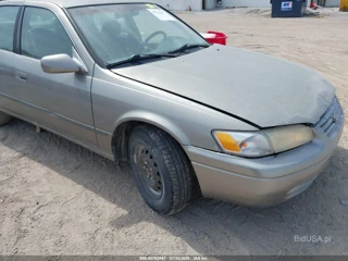 TOYOTA TOYOTA CAMRY LE