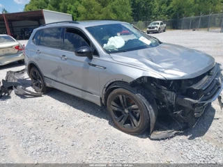 VOLKSWAGEN VOLKSWAGEN TIGUAN 2.0T SE R-LINE BLACK