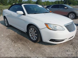 CHRYSLER CHRYSLER 200 TOURING