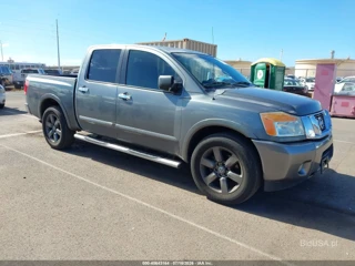 NISSAN NISSAN TITAN SV