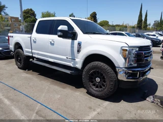FORD FORD F-250 LARIAT
