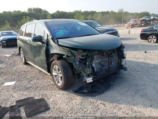 TOYOTA TOYOTA SIENNA XLE