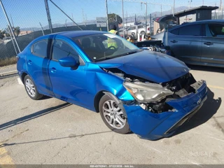 TOYOTA TOYOTA YARIS IA