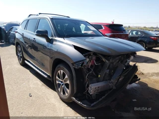 TOYOTA TOYOTA HIGHLANDER XLE