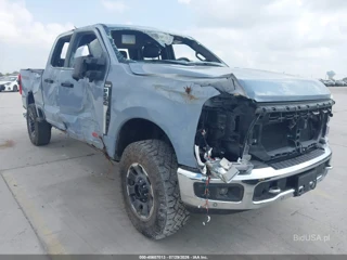 FORD FORD F-250 KING RANCH
