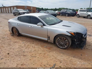 KIA KIA STINGER