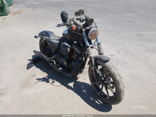 HARLEY-DAVIDSON HARLEY-DAVIDSON XL883 IRON 883