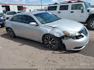 CHRYSLER CHRYSLER 200 TOURING