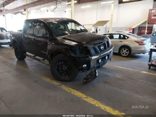 NISSAN NISSAN TITAN XE