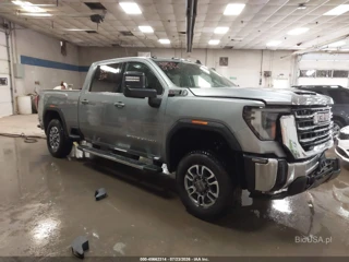 GMC SIERRA 2500HD 4WD  STANDARD BED SLE