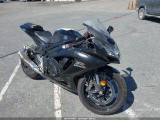 SUZUKI SUZUKI GSX-R750