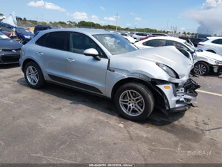 PORSCHE PORSCHE MACAN