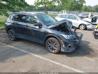 VOLKSWAGEN VOLKSWAGEN TIGUAN 2.0T SE