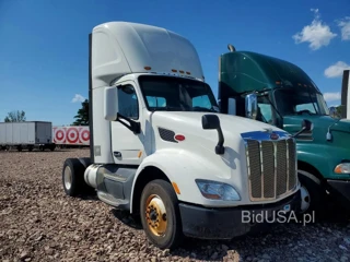 PETERBILT 579
