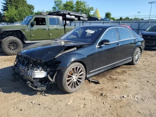 MERCEDES-BENZ S 550 4MATIC