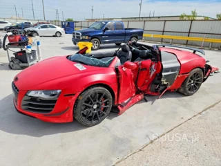 AUDI R8 5.2 QUATTRO