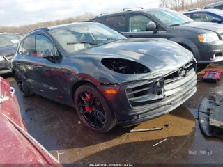 PORSCHE PORSCHE MACAN GTS