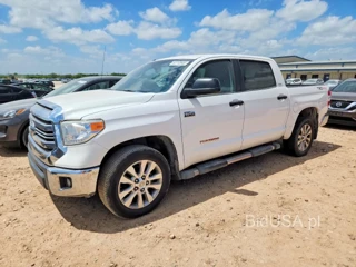 TOYOTA TUNDRA CREWMAX SR5