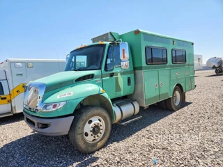 INTERNATIONAL 4000 4400 LP