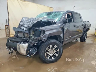TOYOTA TUNDRA SR5