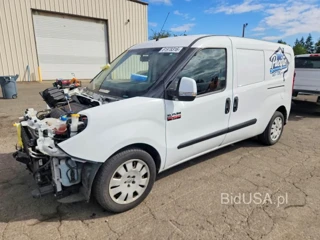 RAM PROMASTER CITY SLT