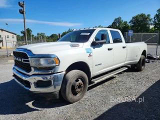 RAM 3500 TRADESMAN