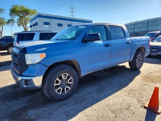 TOYOTA TUNDRA SR5