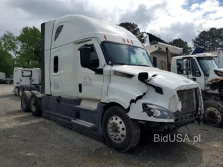 FREIGHTLINER CASCADIA 126