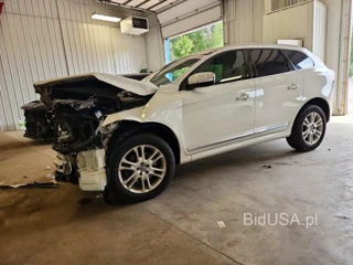 VOLVO XC60 T5 PREMIER