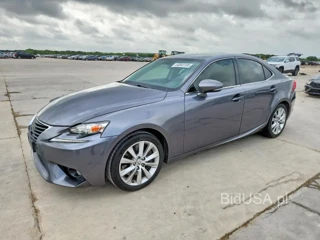 LEXUS IS 200T