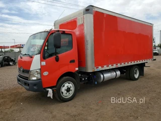 HINO 195