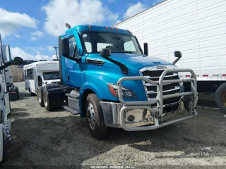 FREIGHTLINER FREIGHTLINER NEW CASCADIA 126