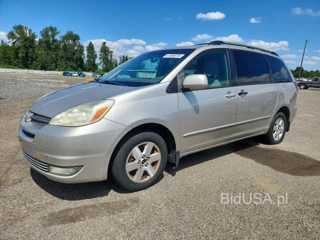 TOYOTA SIENNA XLE 7 PASSENGER