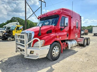 FREIGHTLINER CASCADIA 113