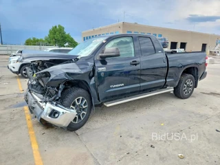 TOYOTA TUNDRA SR5