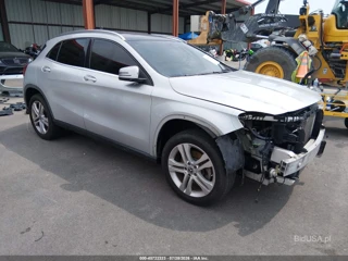MERCEDES-BENZ MERCEDES-BENZ GLA 250 4MATIC