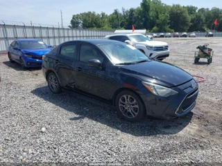 TOYOTA TOYOTA YARIS LE