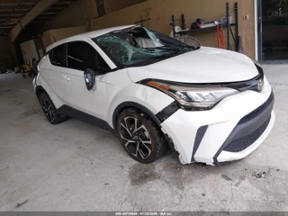 TOYOTA TOYOTA C-HR XLE