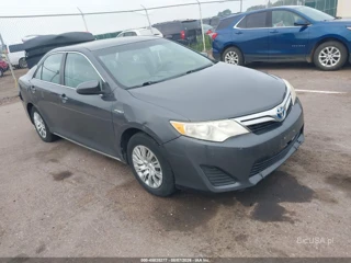 TOYOTA TOYOTA CAMRY HYBRID LE