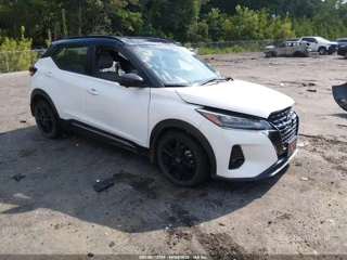 NISSAN NISSAN KICKS SR XTRONIC CVT
