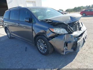TOYOTA TOYOTA SIENNA XLE