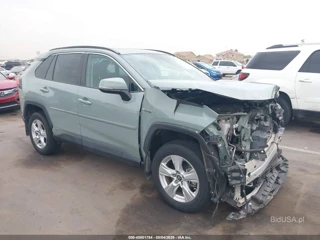 TOYOTA TOYOTA RAV4 HYBRID XLE