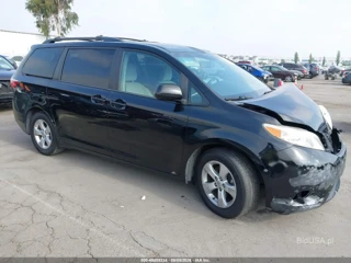TOYOTA TOYOTA SIENNA LE 8 PASSENGER