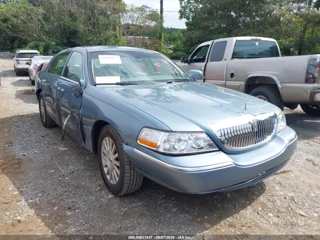 LINCOLN LINCOLN TOWN CAR SIGNATURE