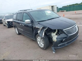 CHRYSLER CHRYSLER TOWN & COUNTRY LIMITED PLATINUM