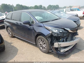 TOYOTA TOYOTA SIENNA LE