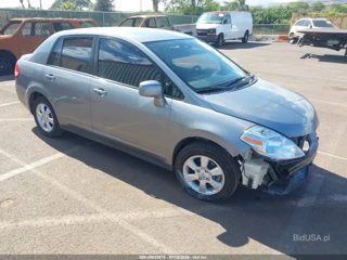 NISSAN NISSAN VERSA 1.8SL