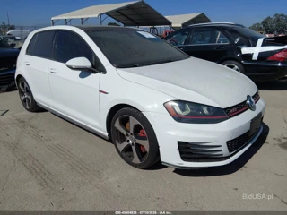 VOLKSWAGEN VOLKSWAGEN GOLF GTI SE W/PERFORMANCE PACKAGE 4-DOOR
