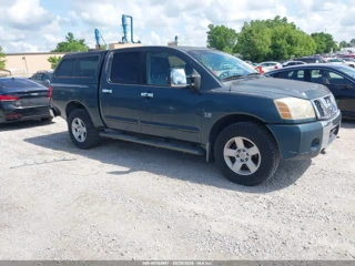 NISSAN NISSAN TITAN SE